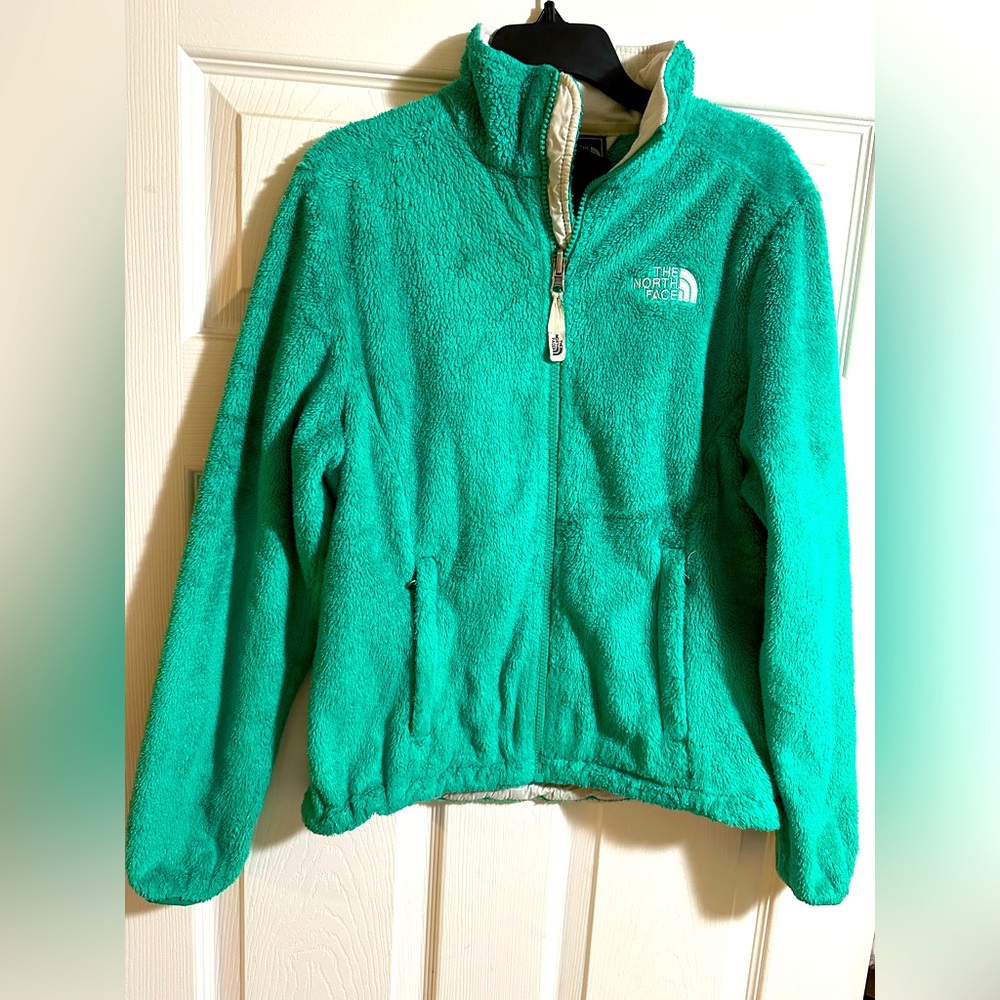The North Face green fleece jacket. Size XS. Slightly used. Willing to negotiate